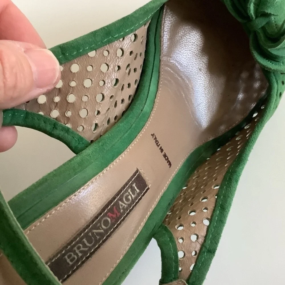 Bruno Magli Green Peep-Toe Heels - Picture 10 of 11